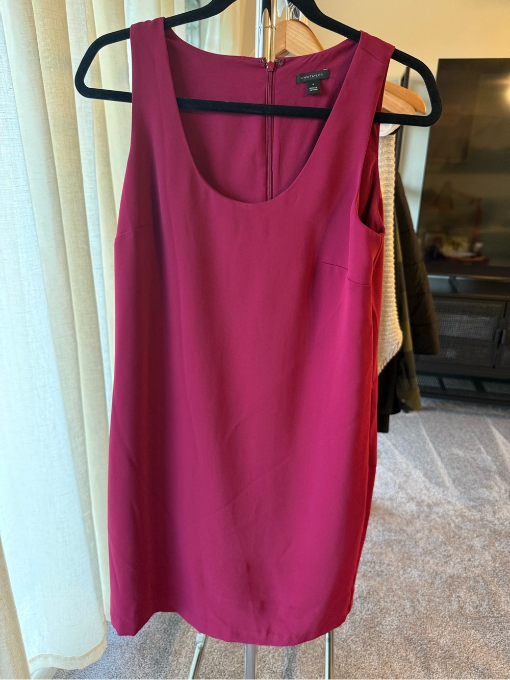 Ann Taylor Magenta Pink Sleeveless Shift Dress Size 4